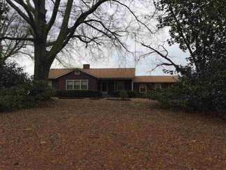 785 Old 35 Loop, Forest, MS 39074