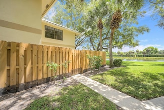 2936 SW 22nd Cir Unit 11B, Delray Beach, FL 33445