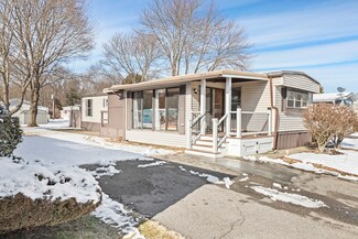 29 Thayer Dr, Taunton, MA 02780