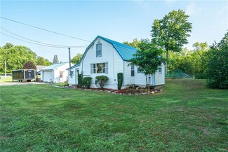 58 Thompson Rd, Fulton, NY 13069