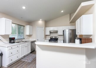1404 S Boundary St, Nampa, ID 83686