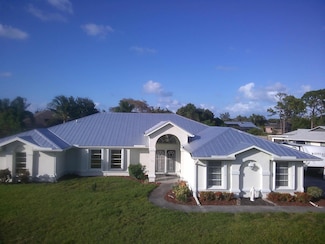3041 SE Dalhart Rd, Port Saint Lucie, FL 34952