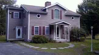 394 Walnut Plain Rd, Rochester, MA 02770