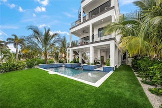 116 8th St S, Bradenton Beach, FL 34217