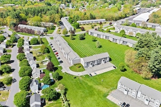 94 Tennis Plaza Rd Unit 10, Dracut, MA 01826