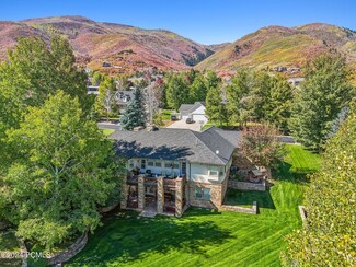 384 N Alpenhof Ct, Midway, UT 84049