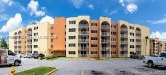 6970 NW 186th St Unit 3-212, Hialeah, FL 33015