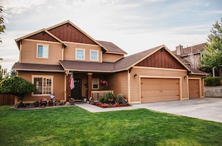 2722 Sierra Heights Dr, Klamath Falls, OR 97603