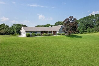 535 Woonsocket Hill Rd, North Smithfield, RI 02896