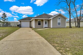 3479 Varsity Dr, Chipley, FL 32428