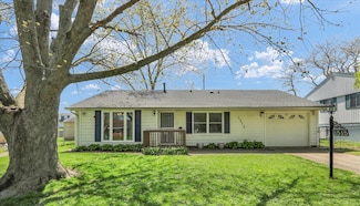 1515 Lincolnwood Dr, Urbana, IL 61802