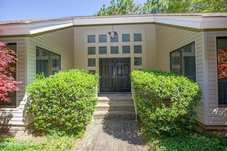 136 Lancashire Ln, Seven Lakes, NC 27376