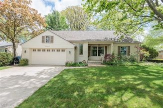 3487 Colletta Ln, Cleveland, OH 44111