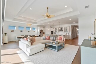 8791 Calypso Ct, Naples, FL 34112