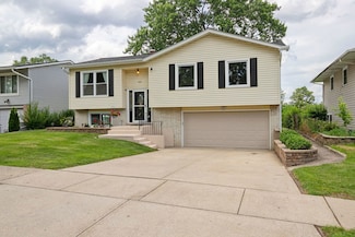 492 Winthrop Ave, Glendale Heights, IL 60139