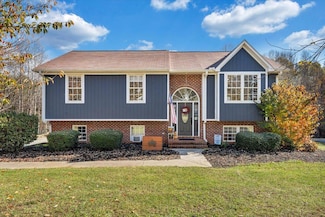 100 Surber Dr, Moneta, VA 24121