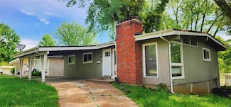 7006 Berkridge Dr, Hazelwood, MO 63042