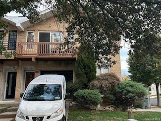 332 Saint Johns Ave, Staten Island, NY 10305