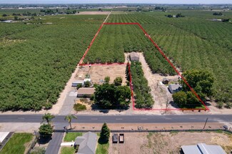 3030 Pioneer Rd, Hughson, CA 95326