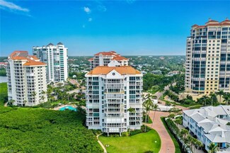 20 Seagate Dr Unit 103, Naples, FL 34103