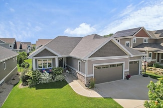 1013 Waterford Ln, Waunakee, WI 53597