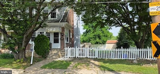 7520 Palmetto St, Philadelphia, PA 19111
