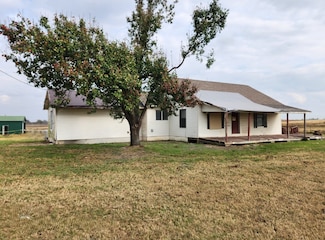 7662 NW County Road 1300, Barry, TX 75102