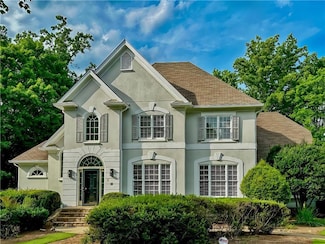 2660 Coachmans Cir, Alpharetta, GA 30022
