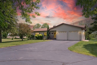1819 90th Ave, Hammond, WI 54015