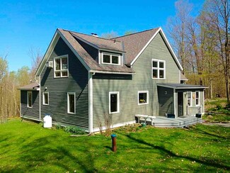 146 Chickadee Ln, Hinesburg, VT 05461
