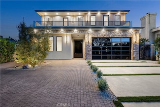 16728 Morrison St, Encino, CA 91436