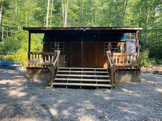 3658 Hanging Run Rd, Belington, WV 26250