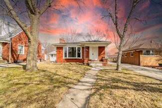 16688 Lola Dr, Redford, MI 48240