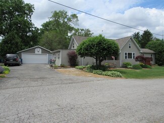406 S Washington St, Hebron, IN 46341