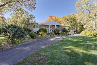 95 Arcadia Rd, Westwood, MA 02090