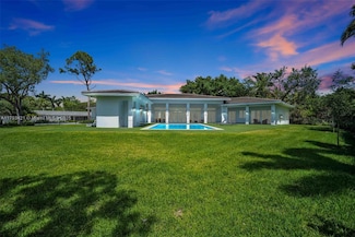 7900 SW 70th St, Miami, FL 33143