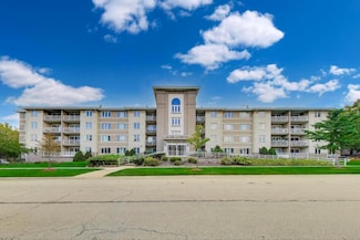 440 E Montrose Ave Unit 402, Wood Dale, IL 60191