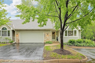 8207 Norman Creek Trail, Bloomington, MN 55437