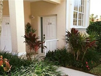 2910 Cypress Trace Cir Unit 204, Naples, FL 34119