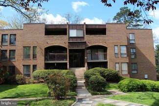 11200 Chestnut Grove Square Unit 102, Reston, VA 20190