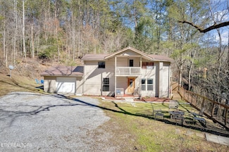 4204 Dellinger Hollow Rd, Pigeon Forge, TN 37863