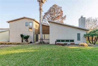 1500 Morningside Dr, Alice, TX 78332