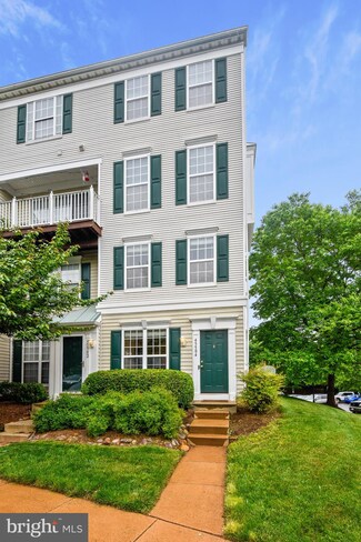 45504 Whistling Terrace Unit 104, Sterling, VA 20166