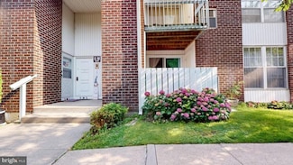 275 Green St Unit 5M3, Edgewater Park, NJ 08010