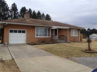 2733 Mercer W Middlesex Rd, West Middlesex, PA 16159