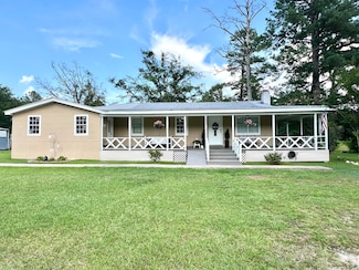 934 Pine Grove Rd, Cedarbluff, MS 39741