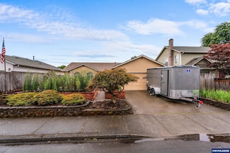 4802 Fuhrer Ct NE, Salem, OR 97305