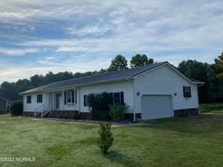 120 Christopher Ave, Princeton, NC 27569