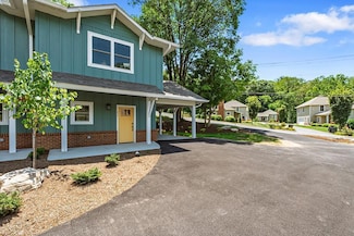 257 N Church St, Marion, VA 24354