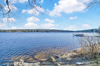 75 W Shore Rd, Ellington, CT 06029